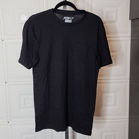 NWOT Mens Fox Black Tshirt front pocket size small and XL - Picture 1 of 3